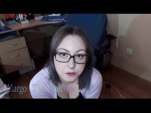 ❤️ Une fille sexy avec des lunettes suce profondément un gode devant la caméra ❤️ Vidéo de porno at fr.xxxtun.ru ️❤