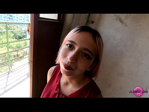 ❤️ Une étudiante sensuelle suce un étranger dans l'Outback - sperme sur son visage ❤️ Vidéo de porno at fr.xxxtun.ru ️❤