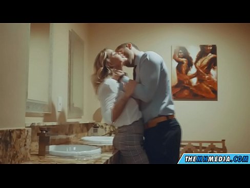 ❤️ Quand une blonde plantureuse vous séduit dans des toilettes publiques. ❤️ Vidéo de porno at fr.xxxtun.ru ️❤